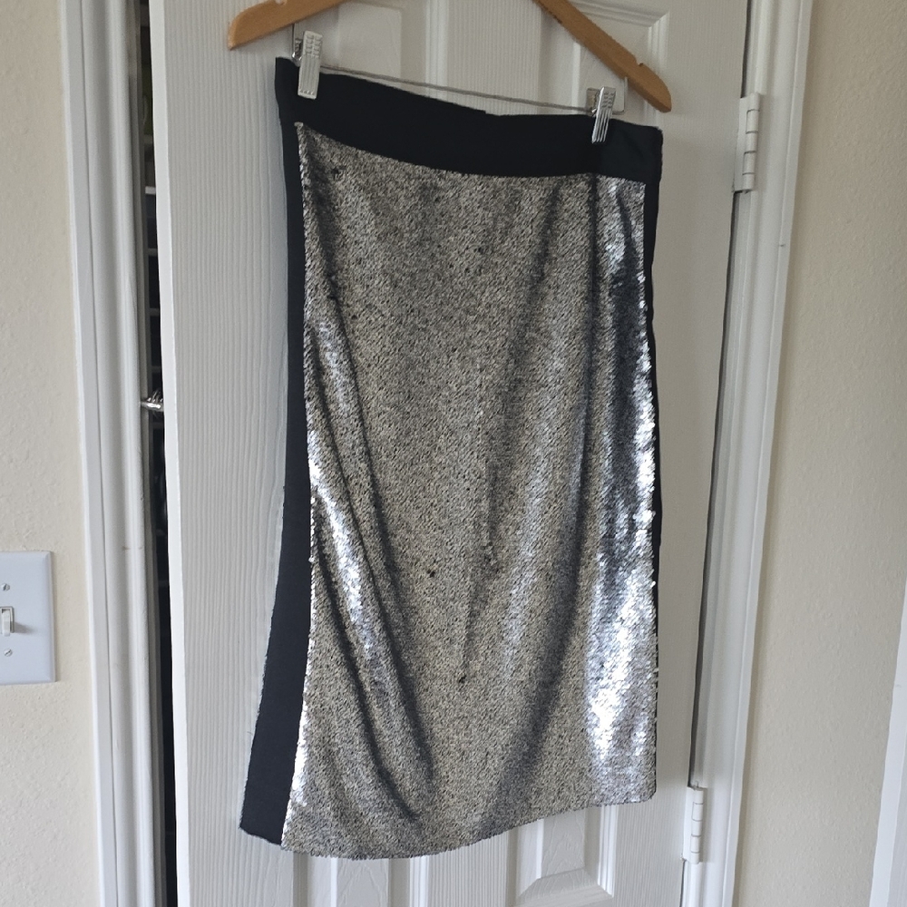 Bar III Metallic Silver and Black Pencil Skirt